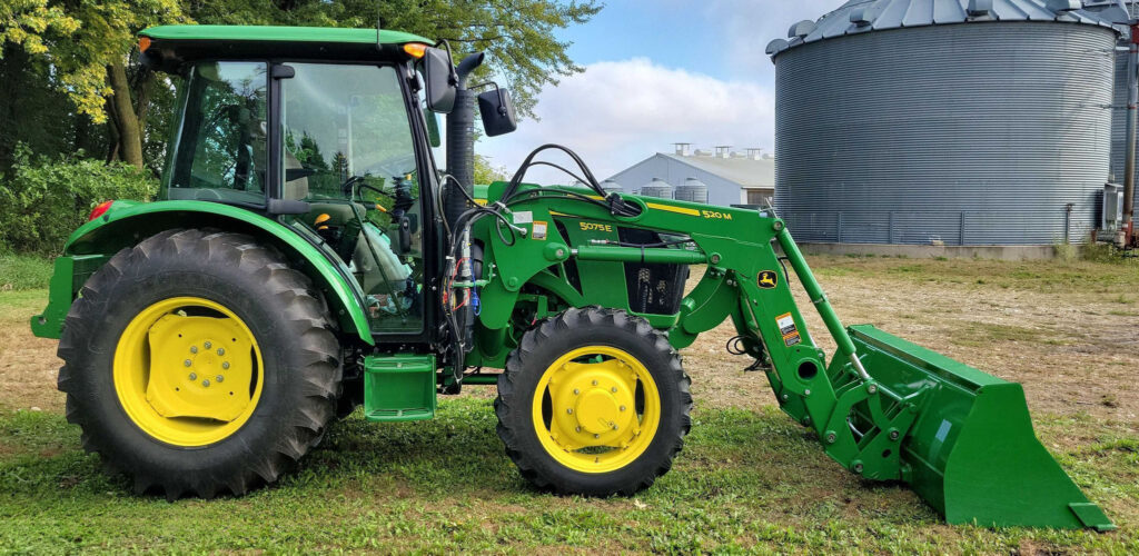 2015 John Deere 5075E