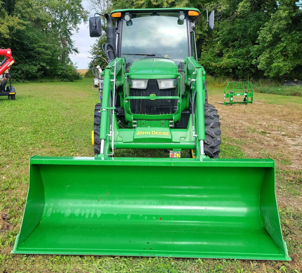 2015 John Deere 5075E