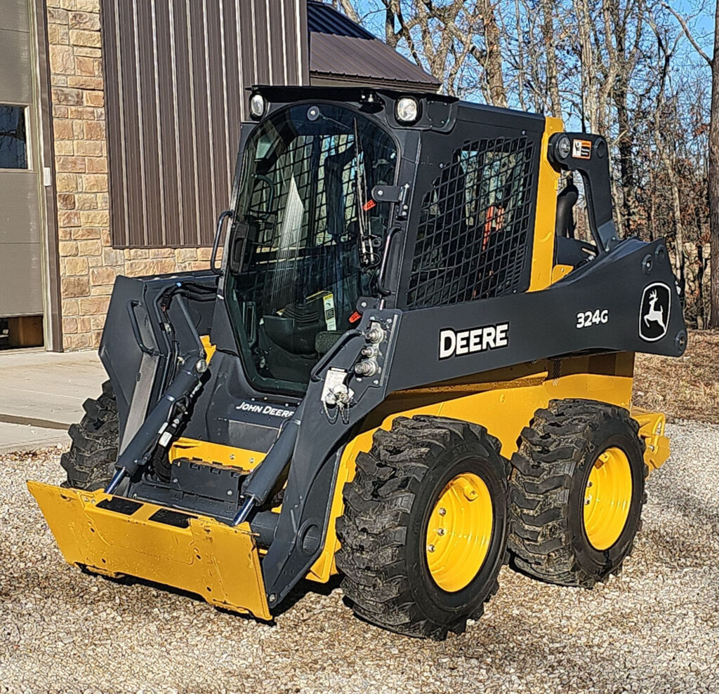2023 John Deere 324G