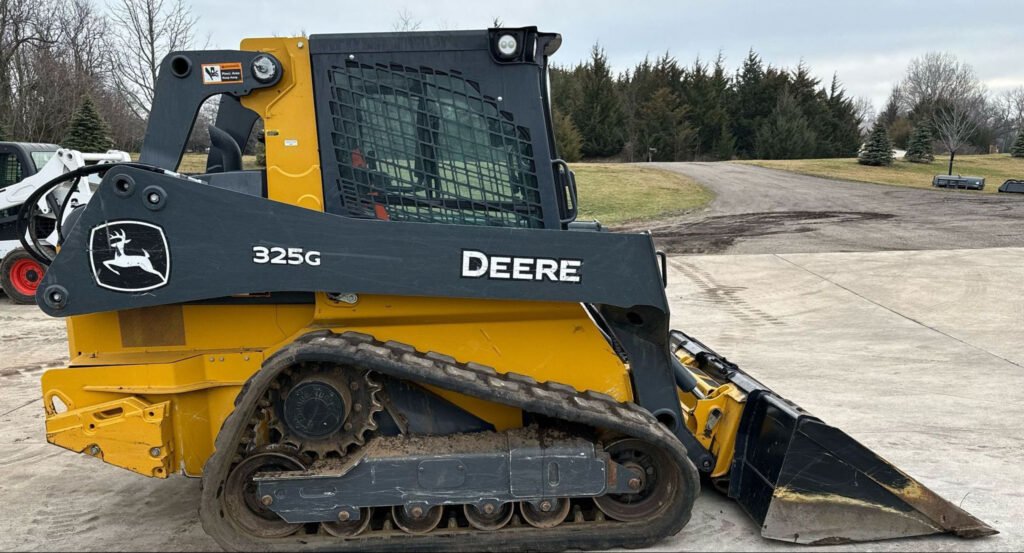 2021 John Deere 325G