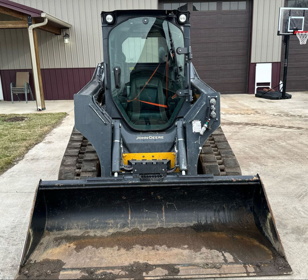 2021 John Deere 325G