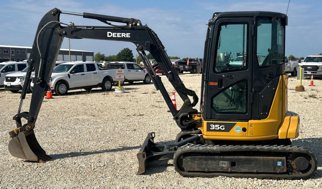2021 John Deere 35G