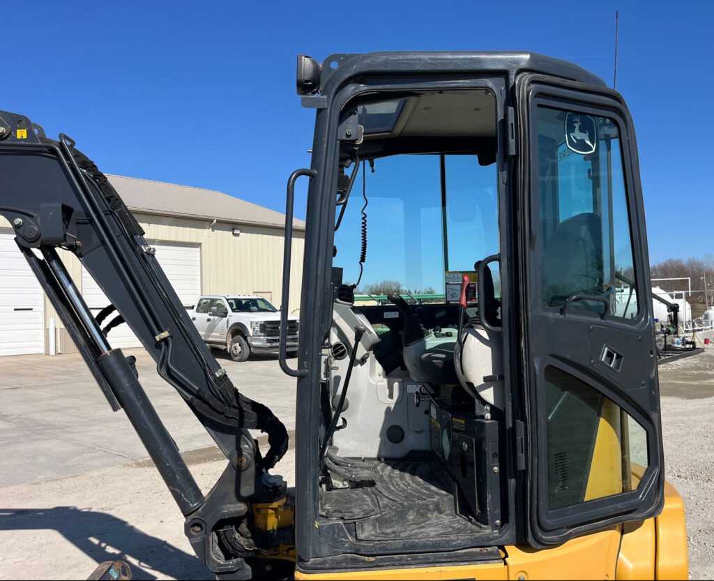 2015 John Deere 35G