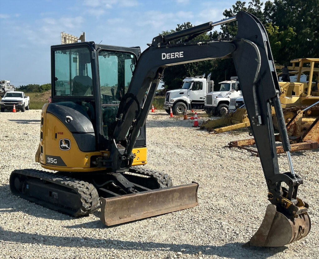 2021 John Deere 35G