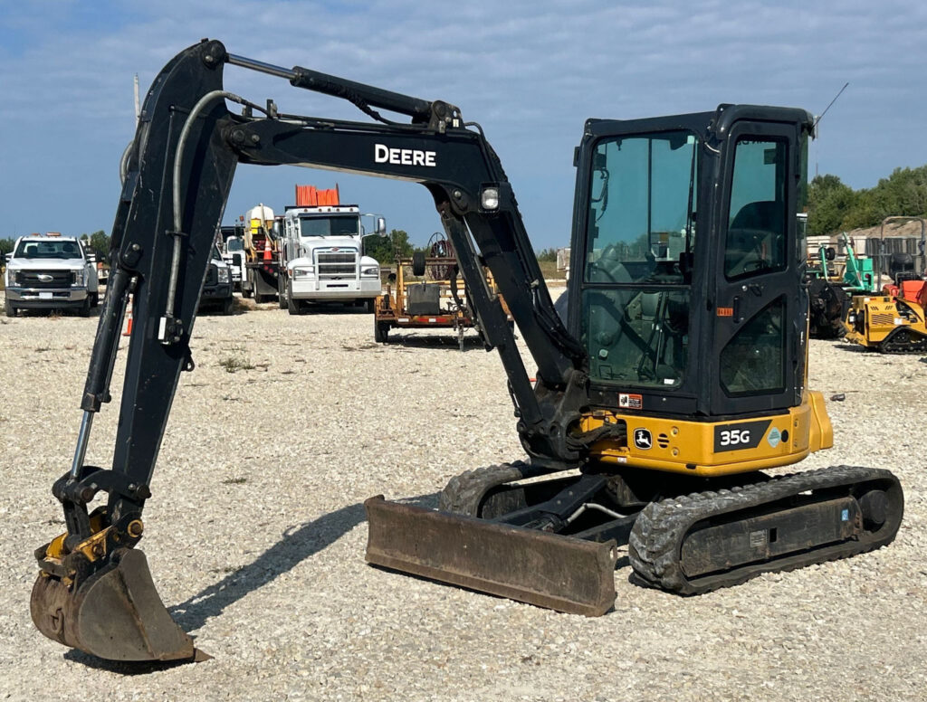 2021 John Deere 35G