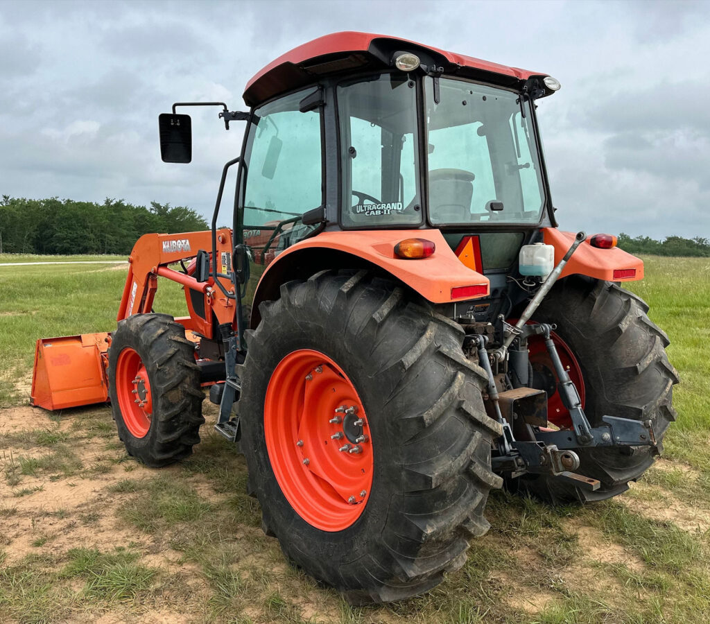 2017 Kubota M5-091
